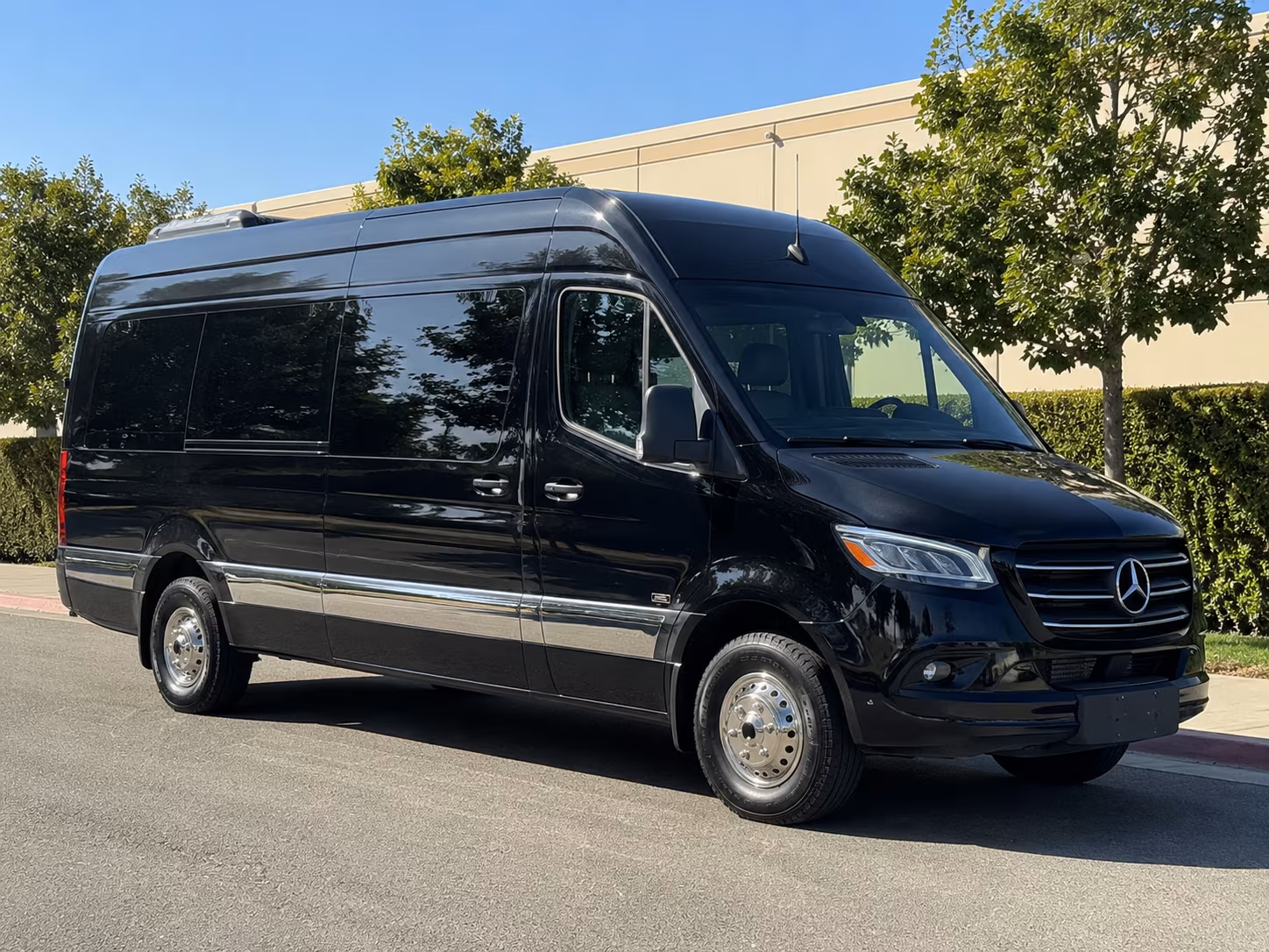 davie 10 passenger sprinter van