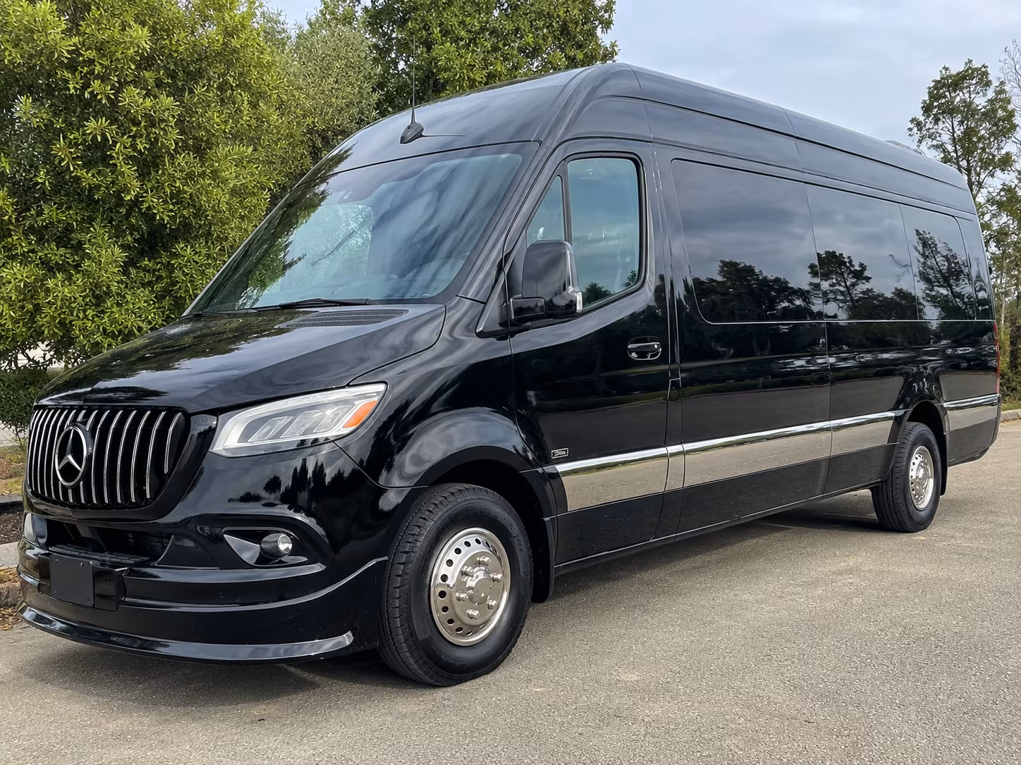 find the perfect transportation for your next prom 4
